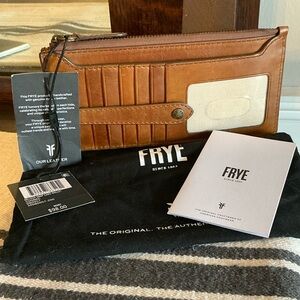 NWT Frye Melissa Leather Snap Card Wallet Cognac Brown Retail $98